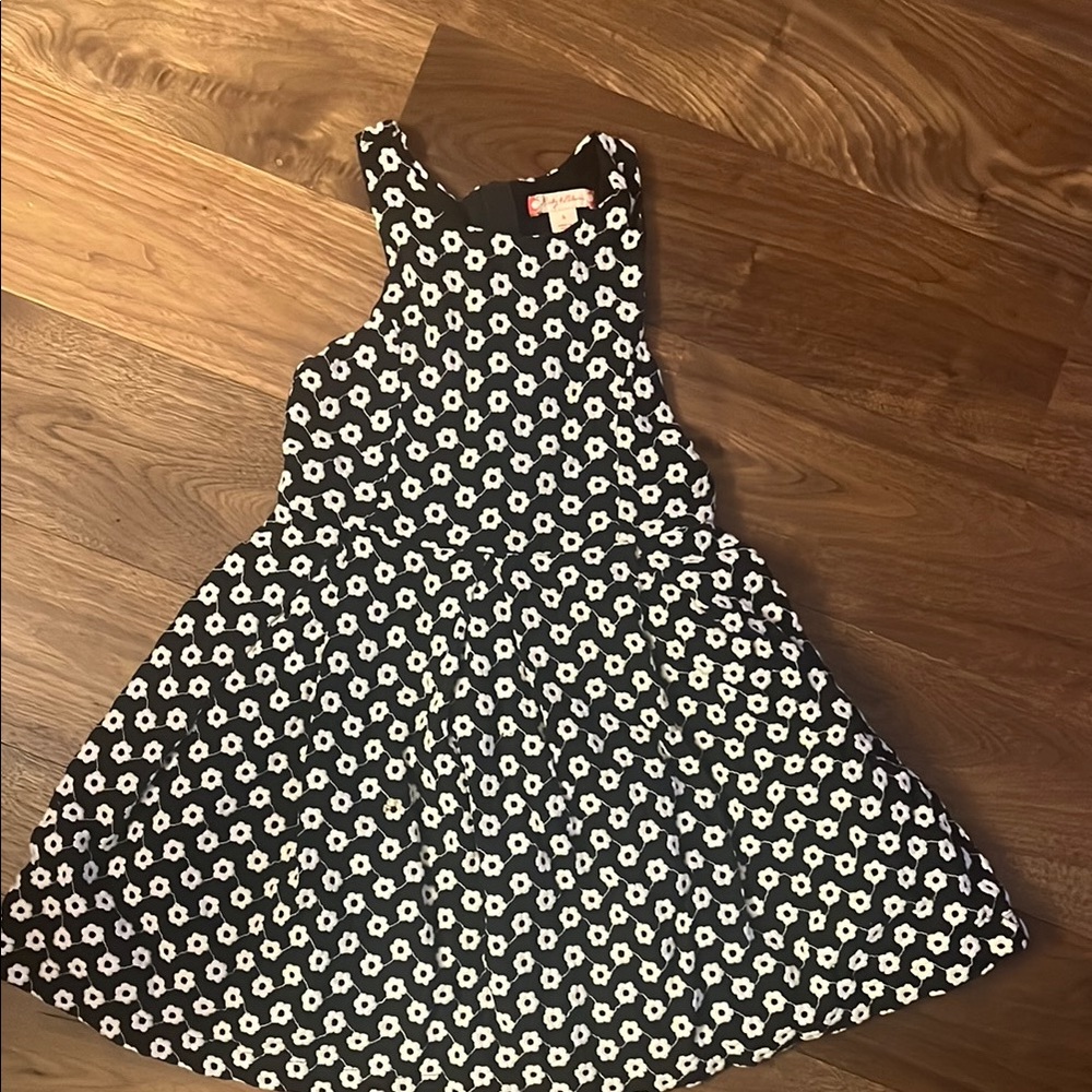Ruby & Bloom Black and White Sleeveless Halter Dress